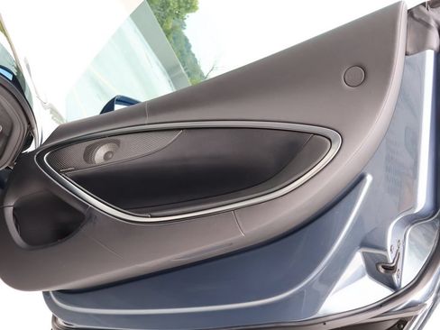 Used 2023 McLaren Artura RWD image 18