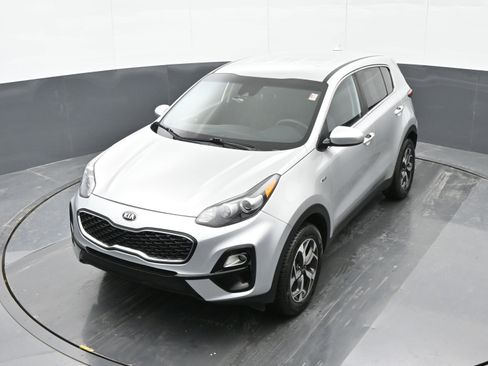 Used 2020 Kia Sportage LX image 31