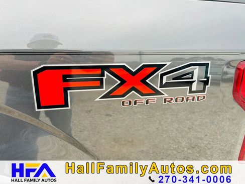 Used 2015 Ford F150 Platinum w/ Equipment Group 701A Luxury image 40