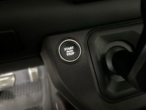 Used 2023 Land Rover Defender 130 X image 17