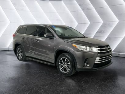 Used 2017 Toyota Highlander XLE