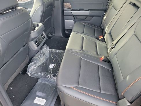 New 2026 Ford F250 Lariat w/ Lariat Premium Package image 8