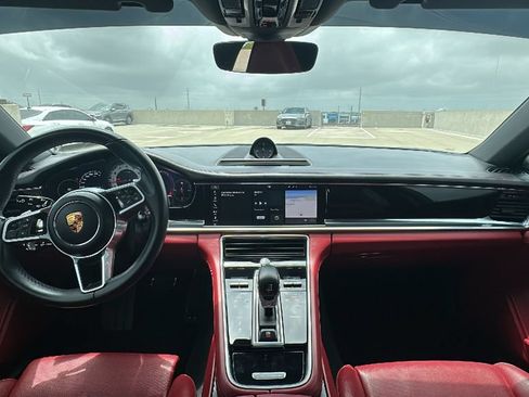 Used 2018 Porsche Panamera 4S AWD/4WD image 25