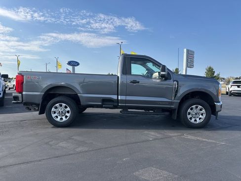 Used 2023 Ford F250 XLT image 4