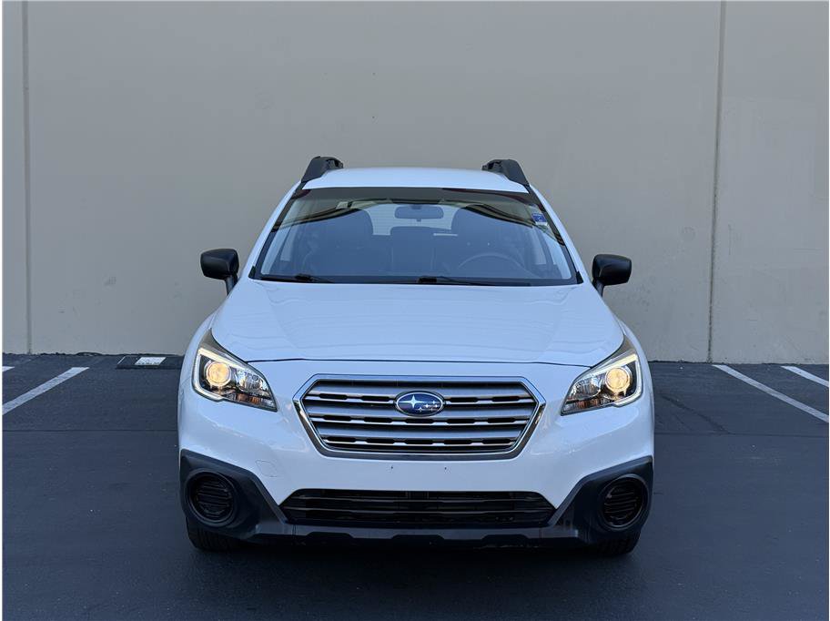 Used 2017 Subaru Outback 2.5i AWD/4WD image 3
