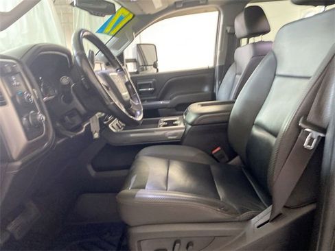 Used 2017 GMC Sierra 2500 SLT w/ All Terrain X HD Package image 18