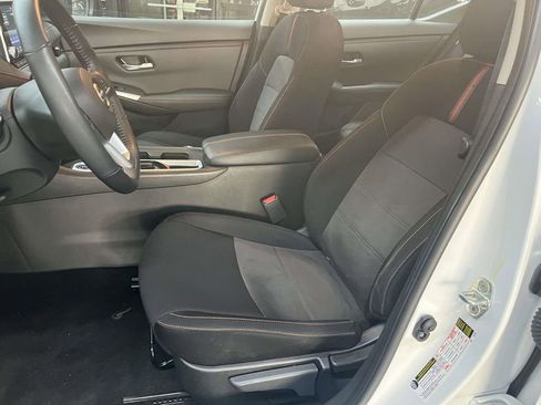 Used 2023 Nissan Sentra SR w/ Electronics Package image 15