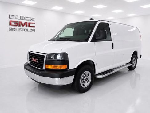 Used 2025 GMC Savana 2500 w/ Driver Convenience Package RWD image 7