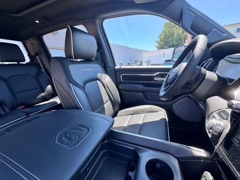New 2026 RAM 1500 Laramie AWD/4WD image 21