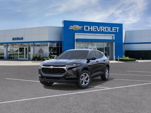 New 2026 Chevrolet Trax LS FWD image 8