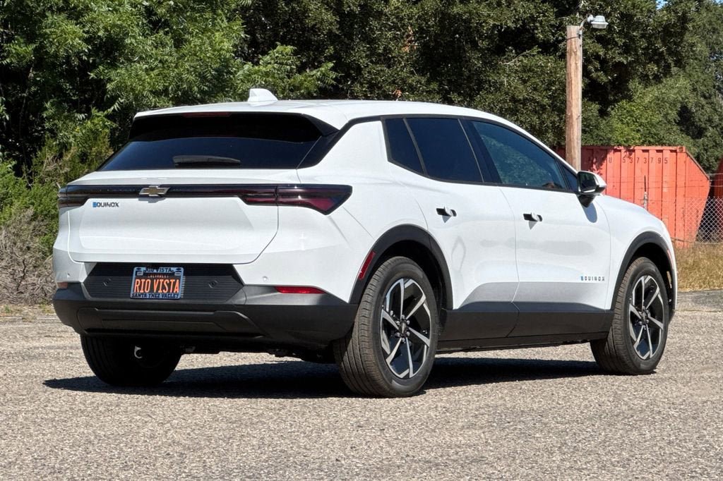 New 2026 Chevrolet Equinox EV LT FWD image 4