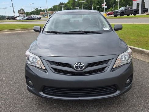 Used 2013 Toyota Corolla L FWD image 2