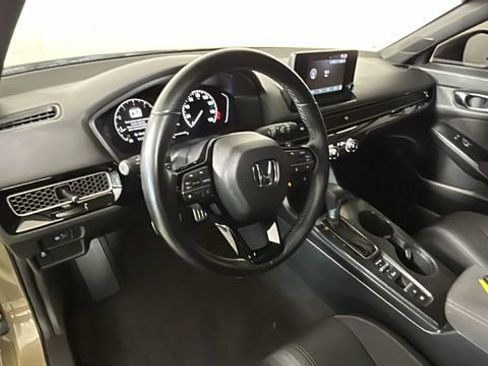 Used 2025 Honda Civic Sport image 14