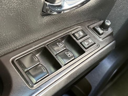 Used 2021 Nissan Titan PRO-4X w/ Pro-4x Convenience Package image 26