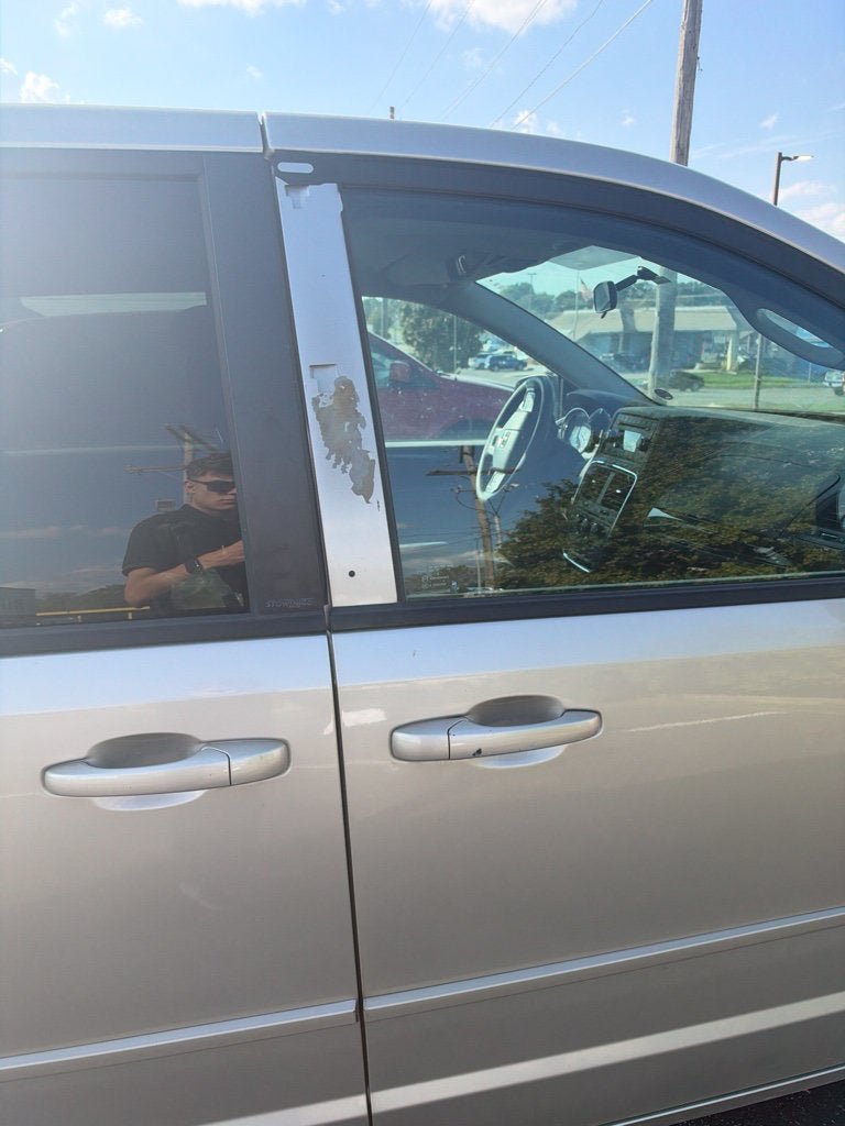 Used 2013 Dodge Grand Caravan SE FWD image 7