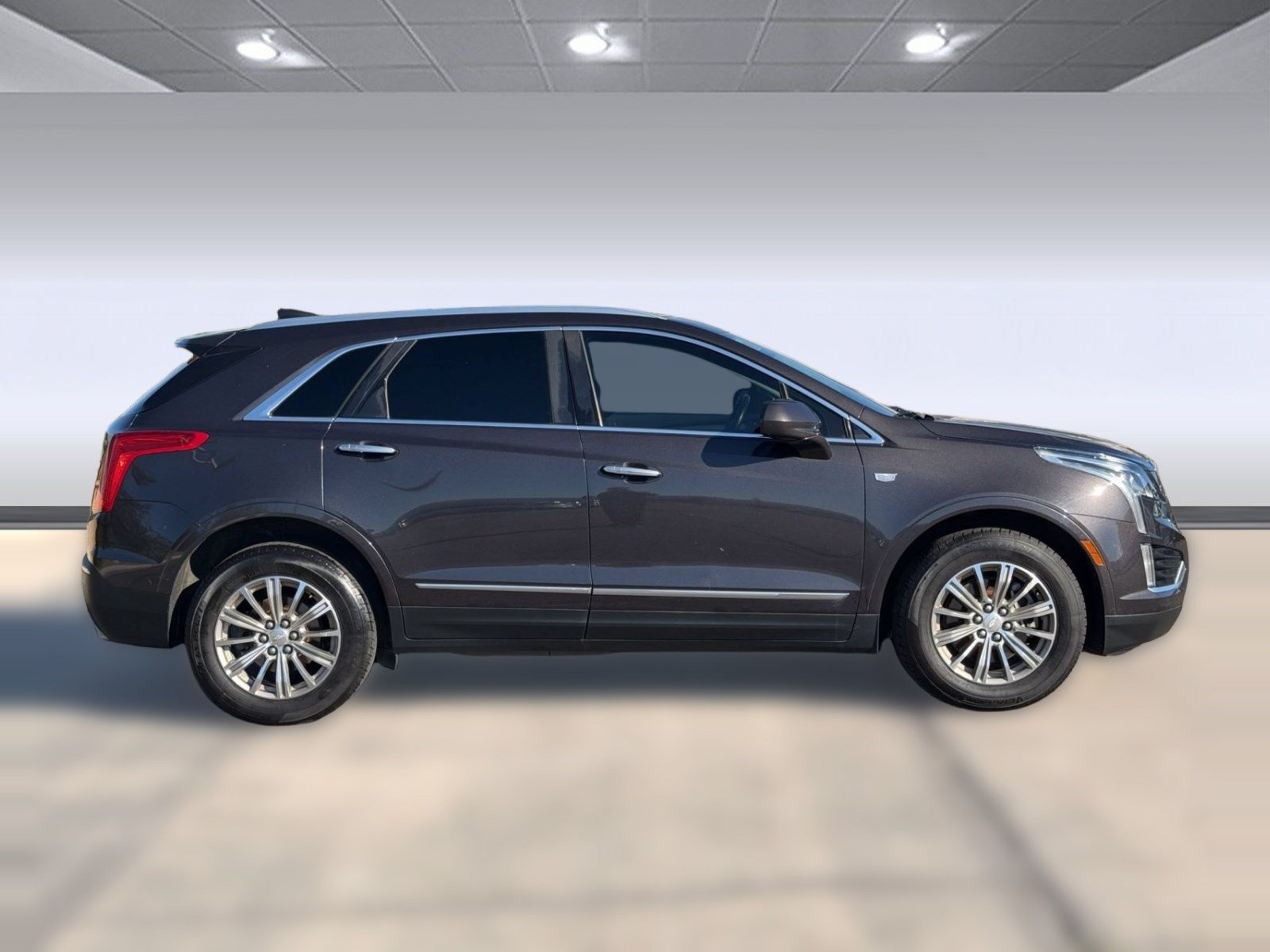 Used 2017 Cadillac XT5 Luxury FWD image 8