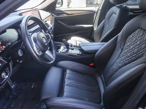 Used 2023 BMW 540i w/ M Sport Package RWD image 14