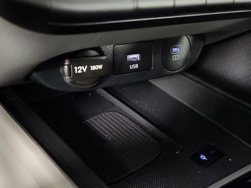 Used 2025 Hyundai Elantra SEL FWD image 26