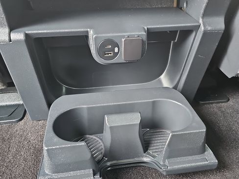 Used 2023 Ford F150 XLT AWD/4WD image 14
