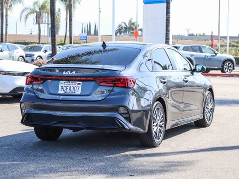 Used 2023 Kia Forte GT-Line w/ GT-Line Premium Package FWD image 11
