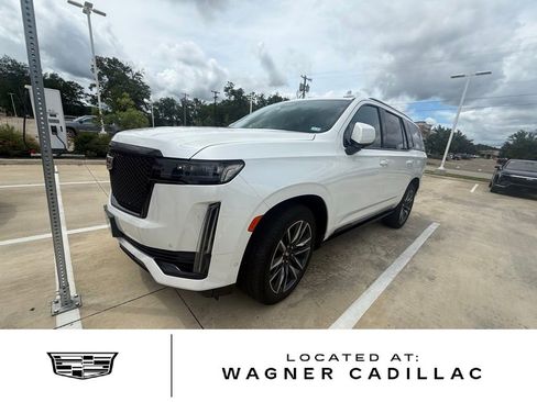 Used 2022 Cadillac Escalade Sport Platinum AWD/4WD image 1