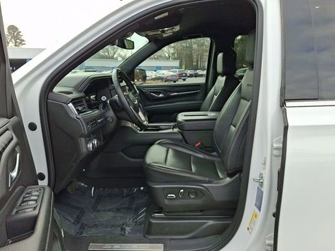Used 2023 GMC Yukon Denali image 18