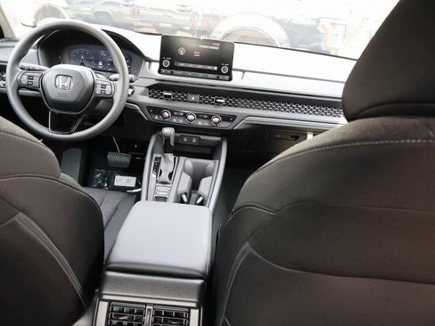 New 2025 Honda Accord SE image 9