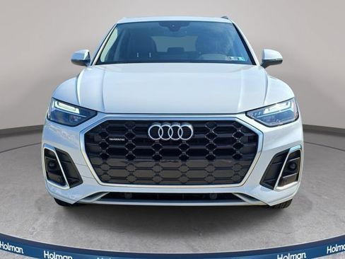 Used 2023 Audi Q5 2.0T Premium w/ Convenience Package AWD/4WD image 3