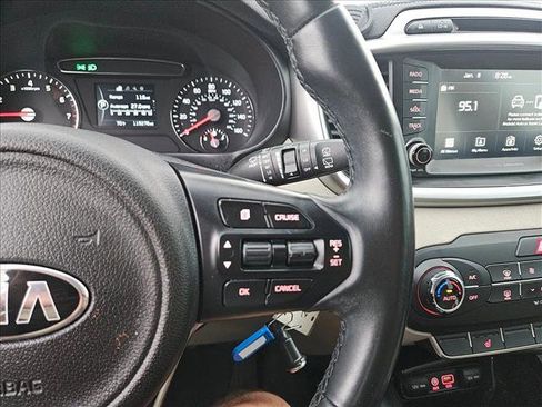 Used 2018 Kia Sorento LX image 20