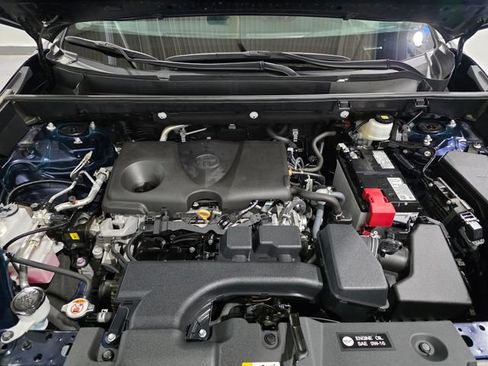 Used 2025 Toyota RAV4 XLE AWD/4WD image 26