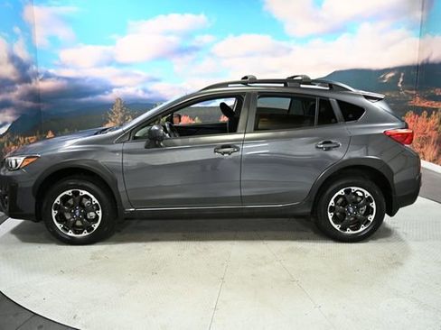 Used 2023 Subaru Crosstrek 2.0i Premium image 5