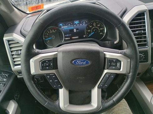 Used 2015 Ford F150 Lariat w/ Equipment Group 502A Luxury image 27