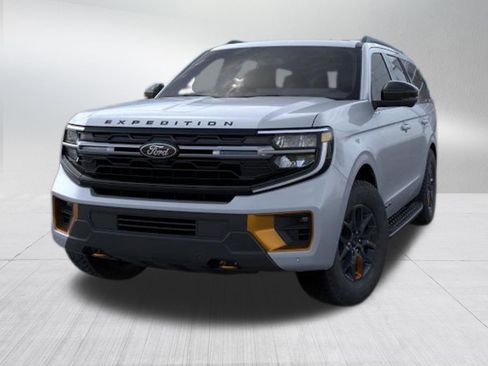 New 2026 Ford Expedition Tremor image 3