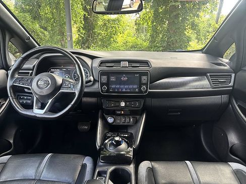 Used 2022 Nissan Leaf SL Plus FWD image 18