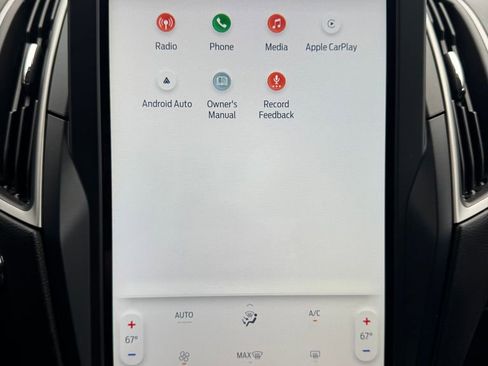 Used 2022 Ford Edge SE image 22