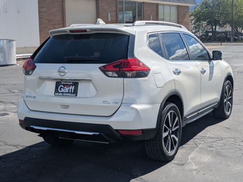 Used 2017 Nissan Rogue SL w/ SL Premium Package AWD/4WD image 3