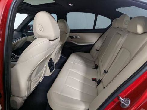 Used 2020 BMW 330i Sedan w/ Premium Package RWD image 17