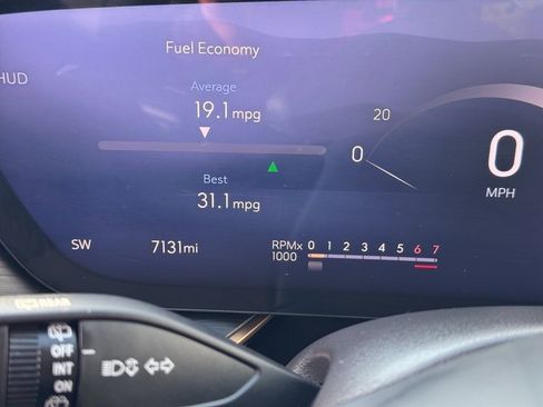 Used 2024 Buick Envision Avenir image 17