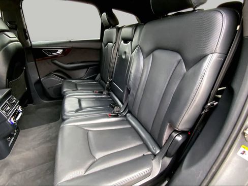 Used 2018 Audi Q7 3.0T Prestige AWD/4WD image 19