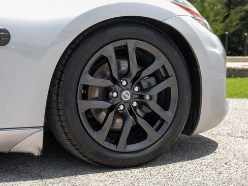 Used 2020 Nissan 370Z Coupe image 46
