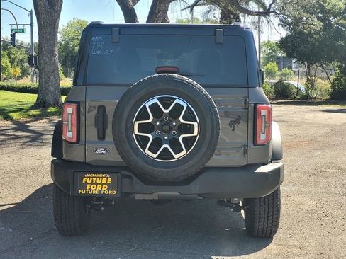 New 2026 Ford Bronco Outer Banks AWD/4WD image 5