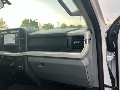 Used 2026 Ford F350 XLT AWD/4WD image 17