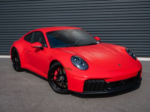 Certified 2025 Porsche 911 Carrera GTS image 24