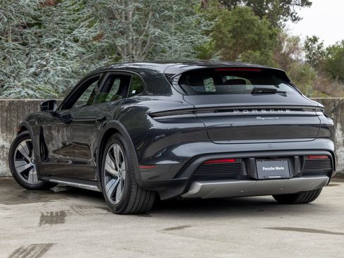 Certified 2023 Porsche Taycan 4 Cross Turismo image 3