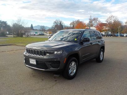 New 2025 Jeep Grand Cherokee 4WD