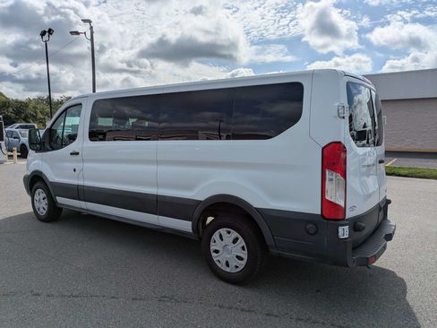 Used 2017 Ford Transit 350 XLT RWD image 6