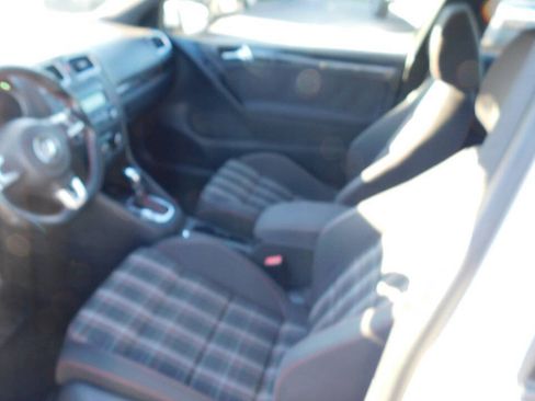 Used 2013 Volkswagen GTI 2-Door FWD image 40