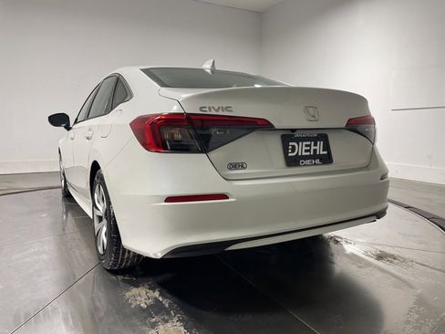 Used 2024 Honda Civic LX image 5