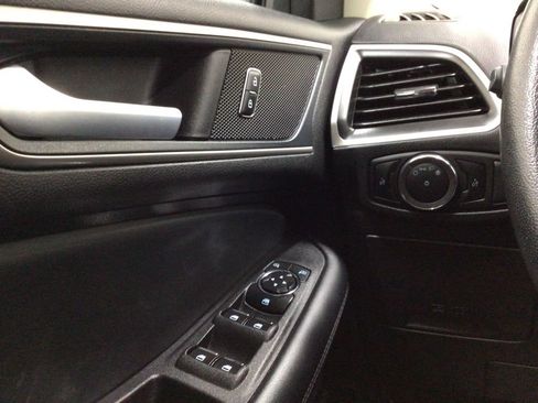 Used 2024 Ford Edge SEL AWD/4WD image 15