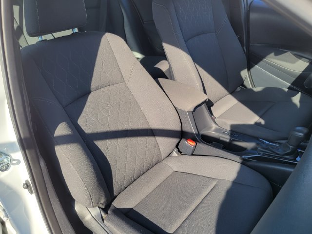 Used 2025 Toyota Corolla LE FWD image 15